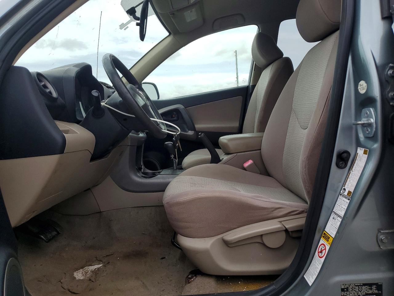 Toyota RAV4 Base