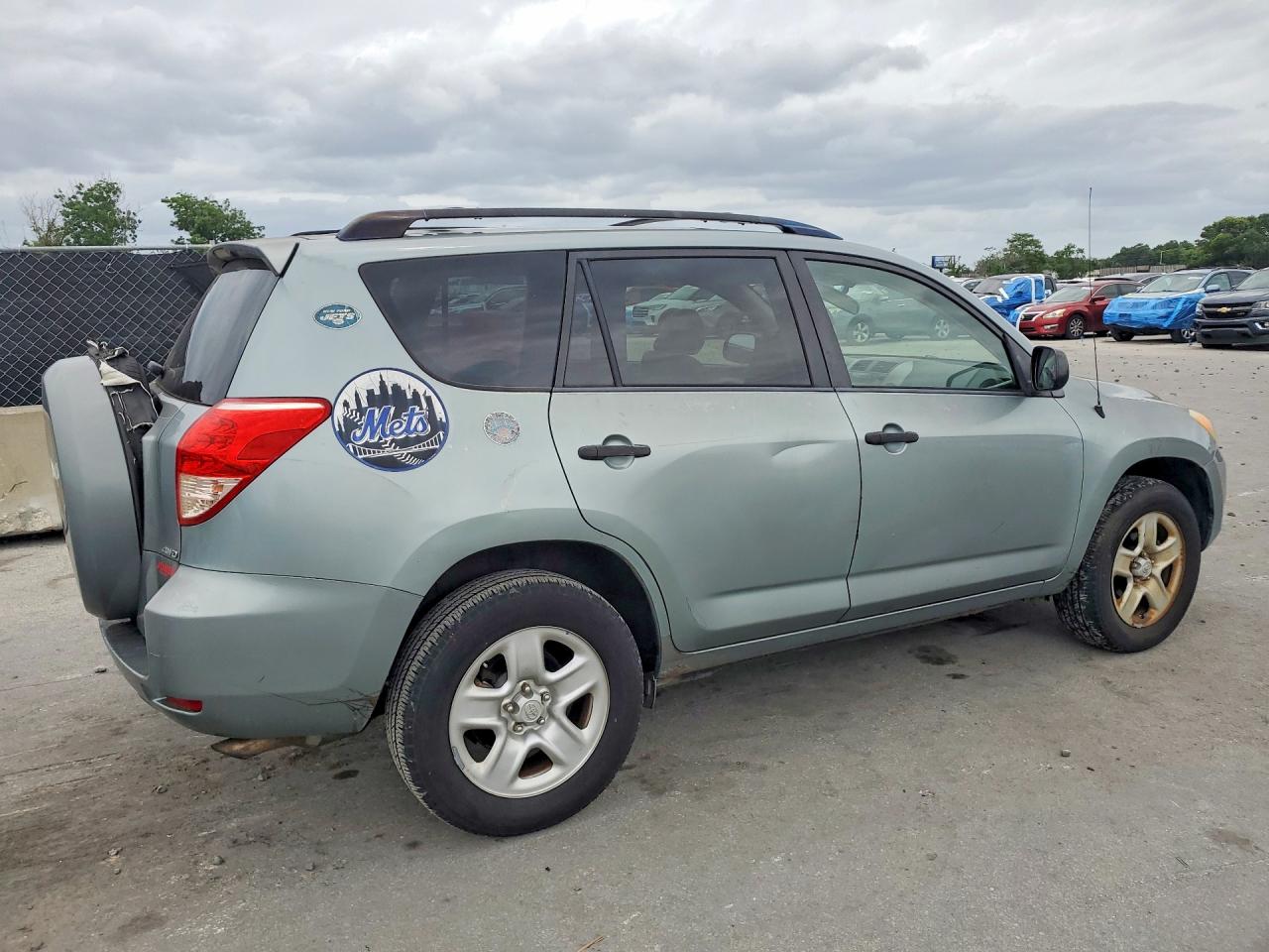 Toyota RAV4 Base