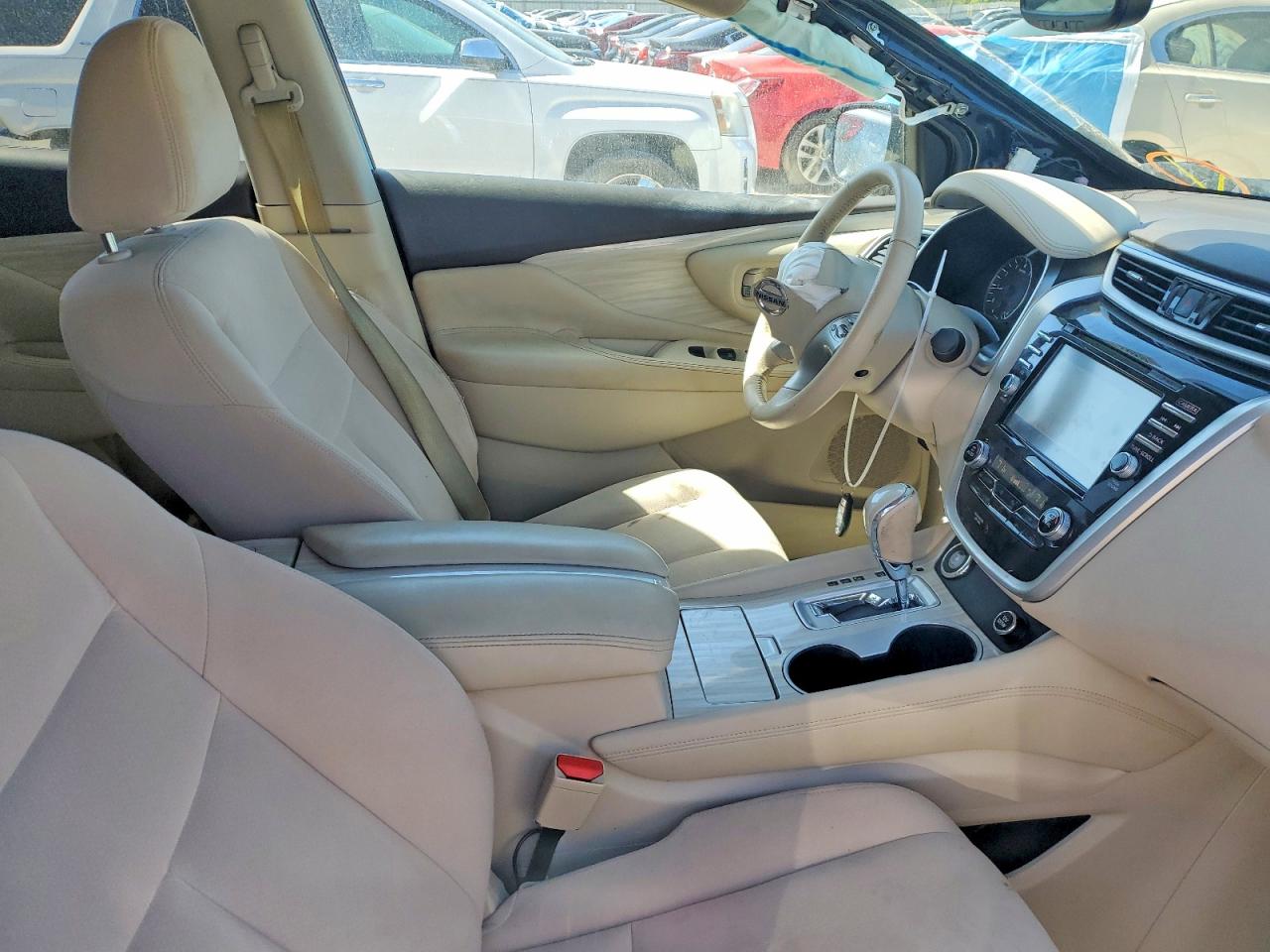 Nissan Murano Sv