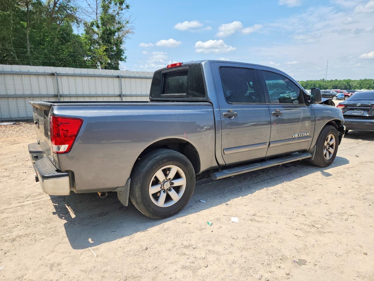 Nissan Titan