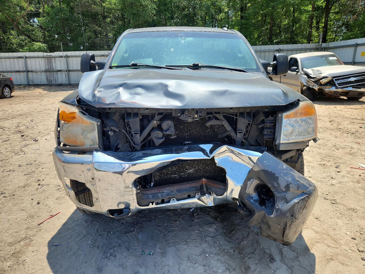 Nissan Titan