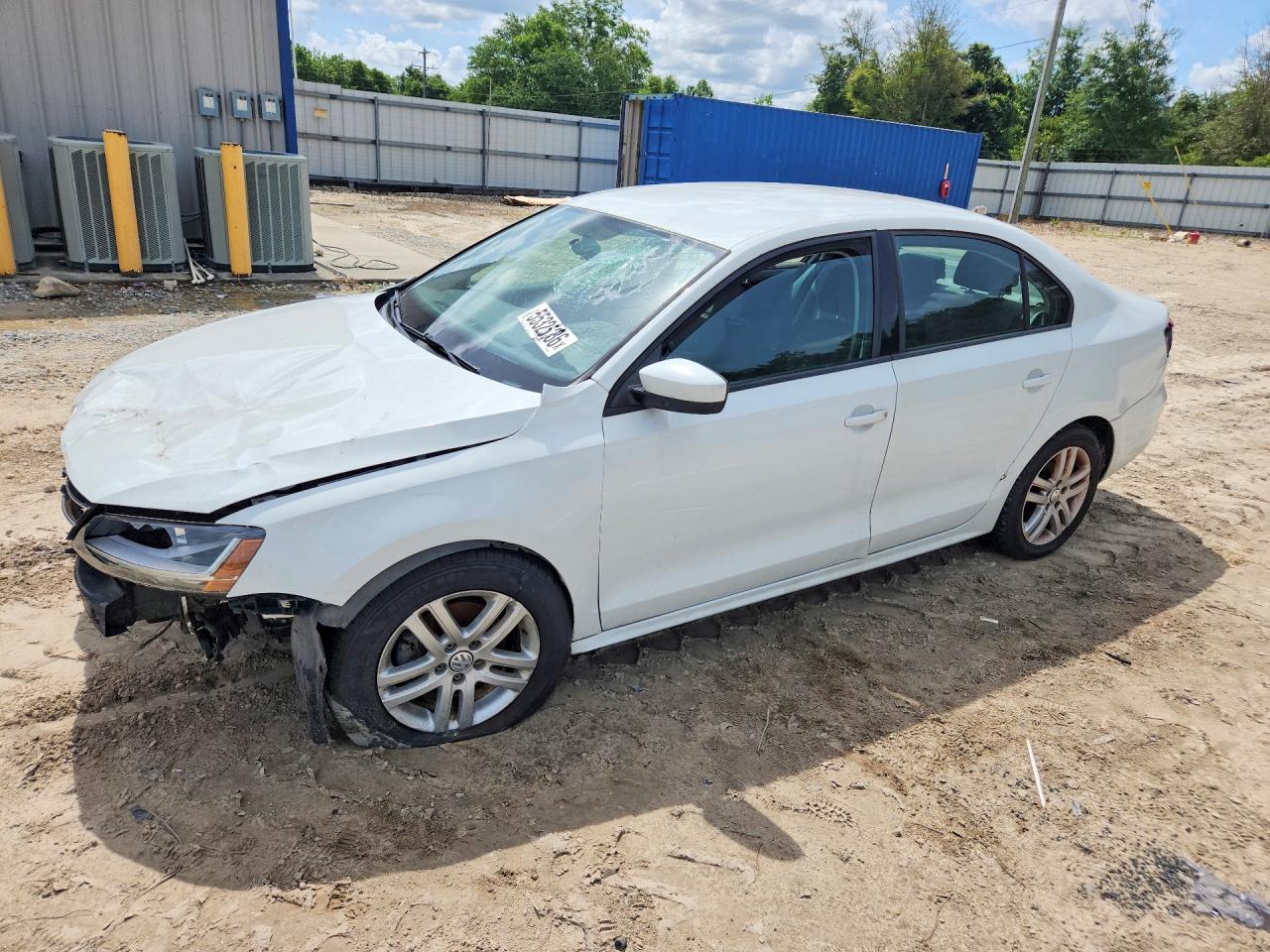 Salvage Volkswagen Jetta Image