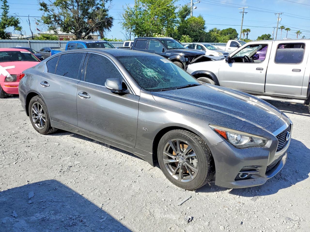 INFINITI Q50 3.0t S 3.0t Signature Edition