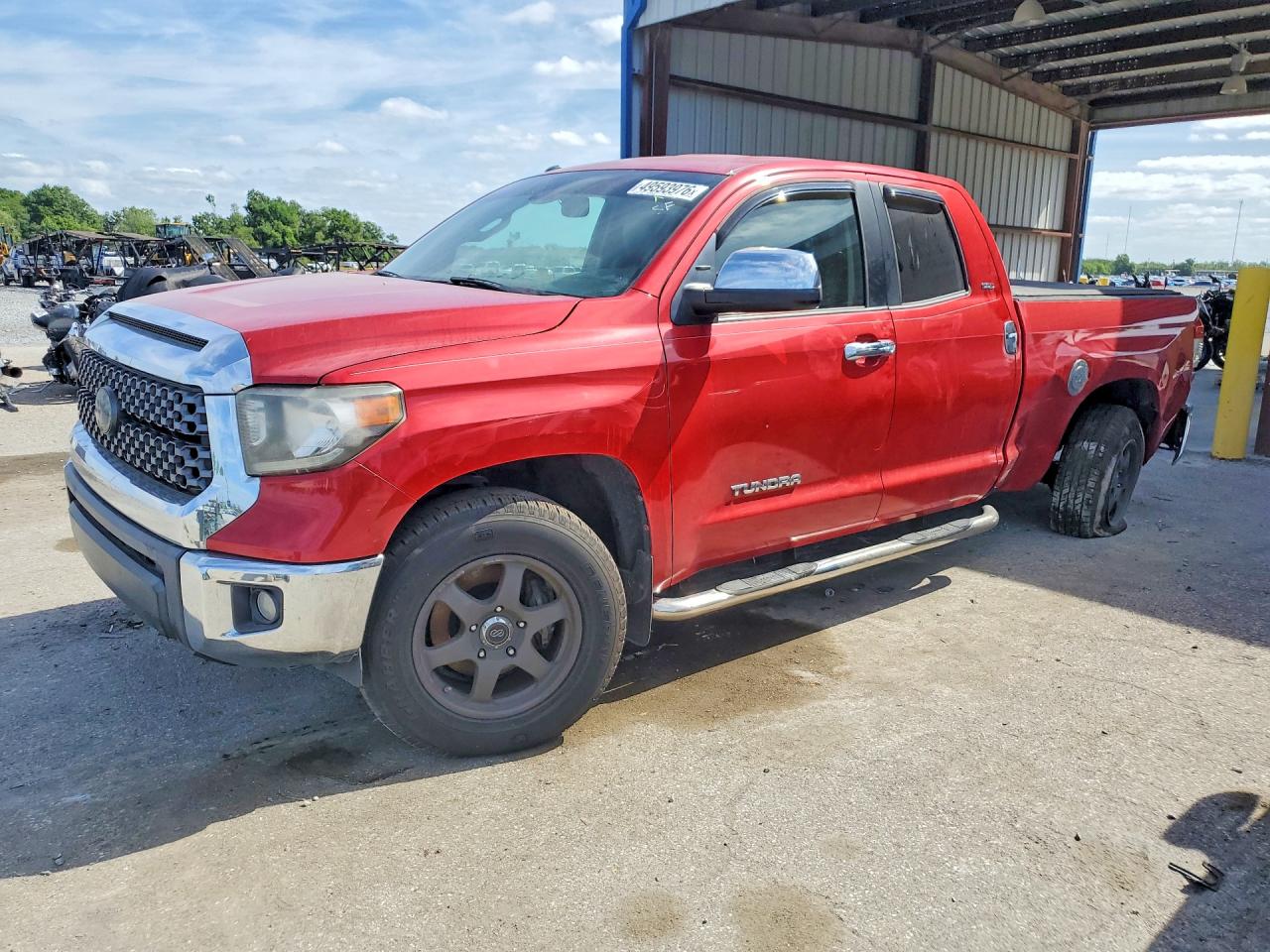 Salvage Toyota Tundra Image
