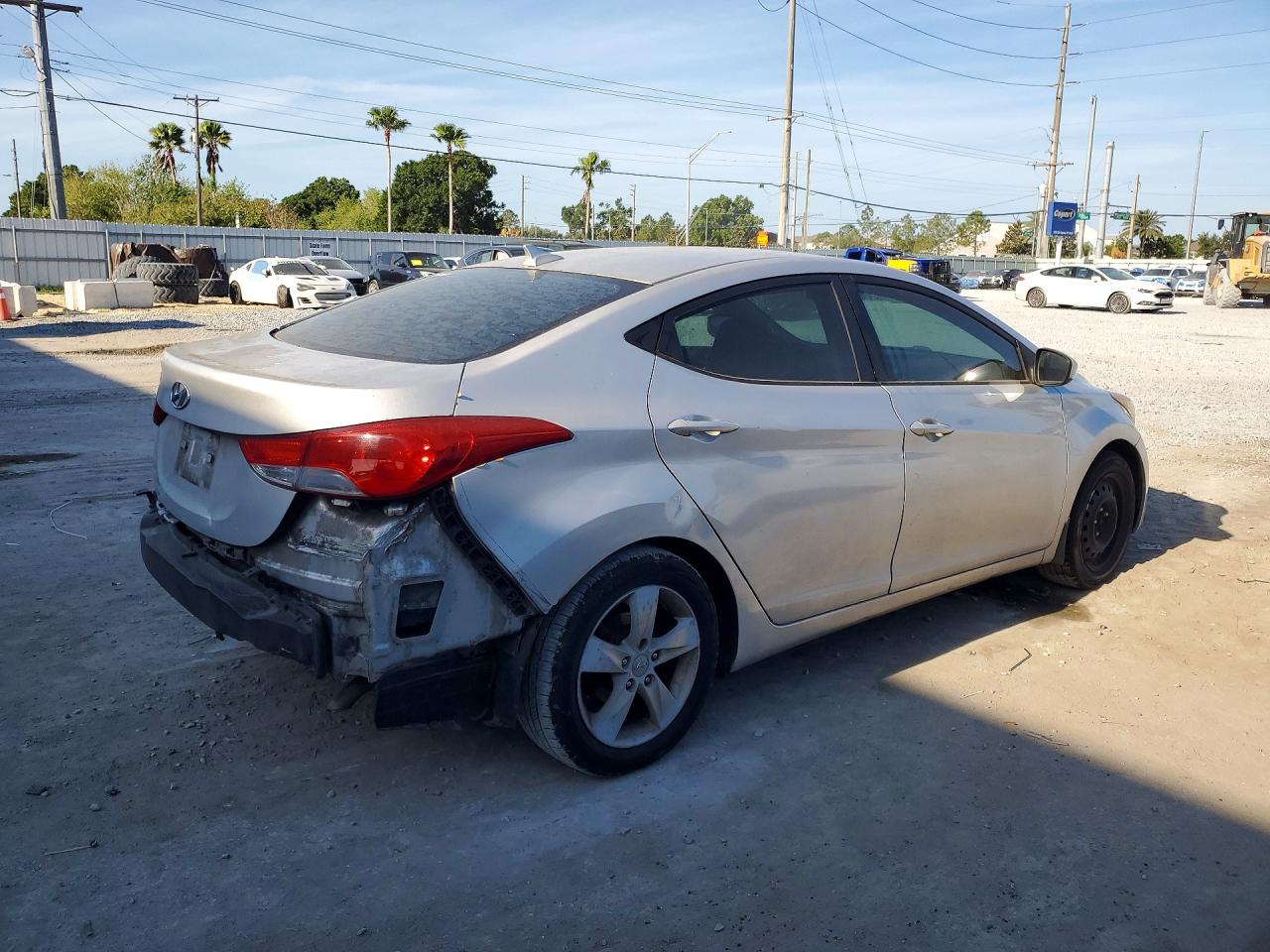 Hyundai ELANTRA Gls