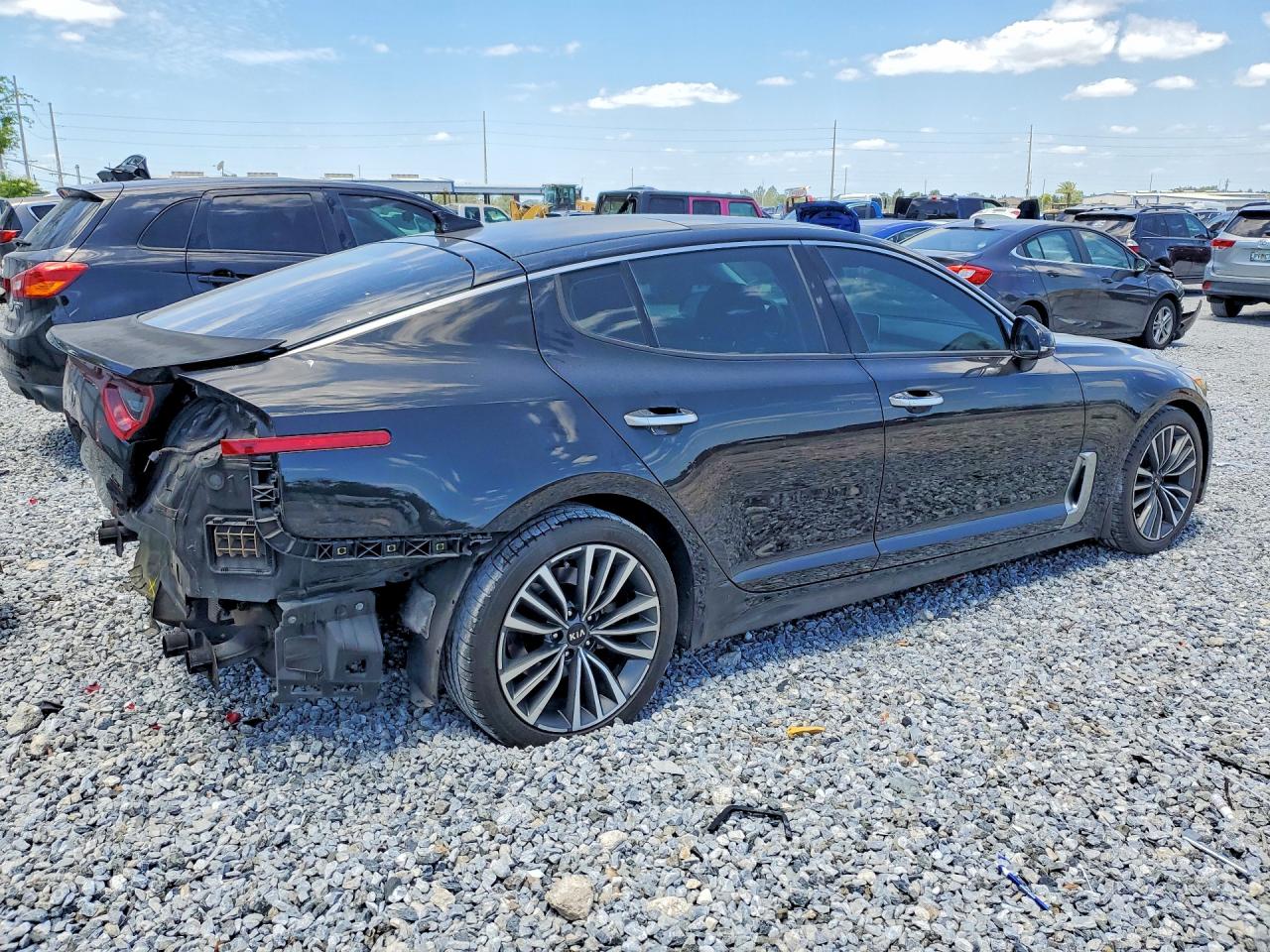 Kia Stinger Premium