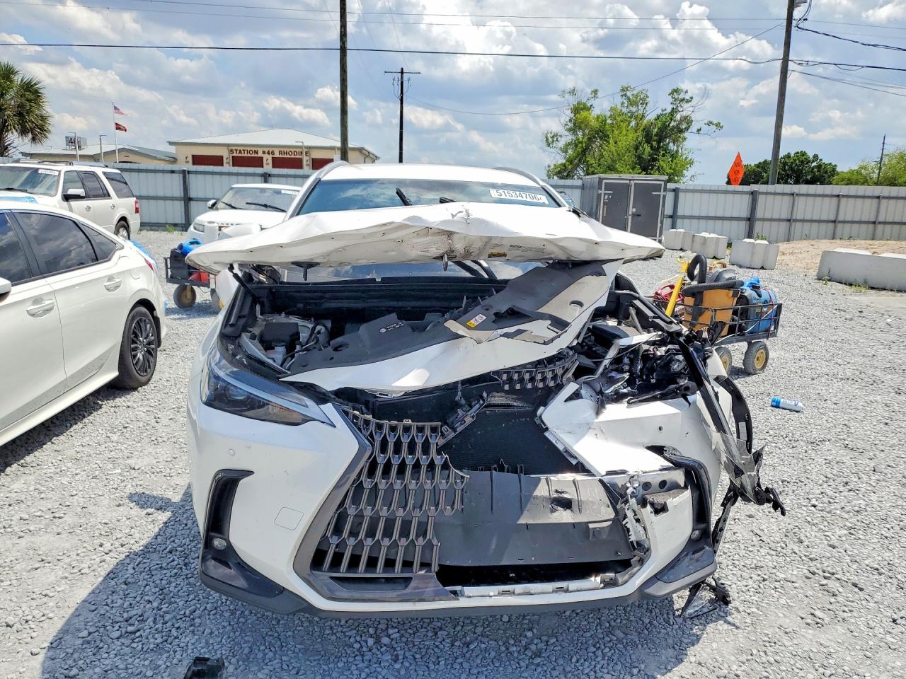 Lexus NX Base
