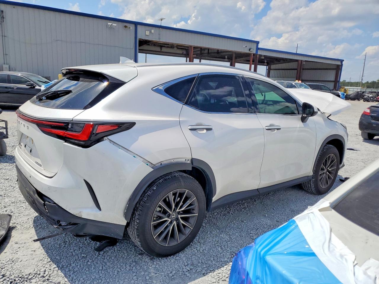 Lexus NX Base