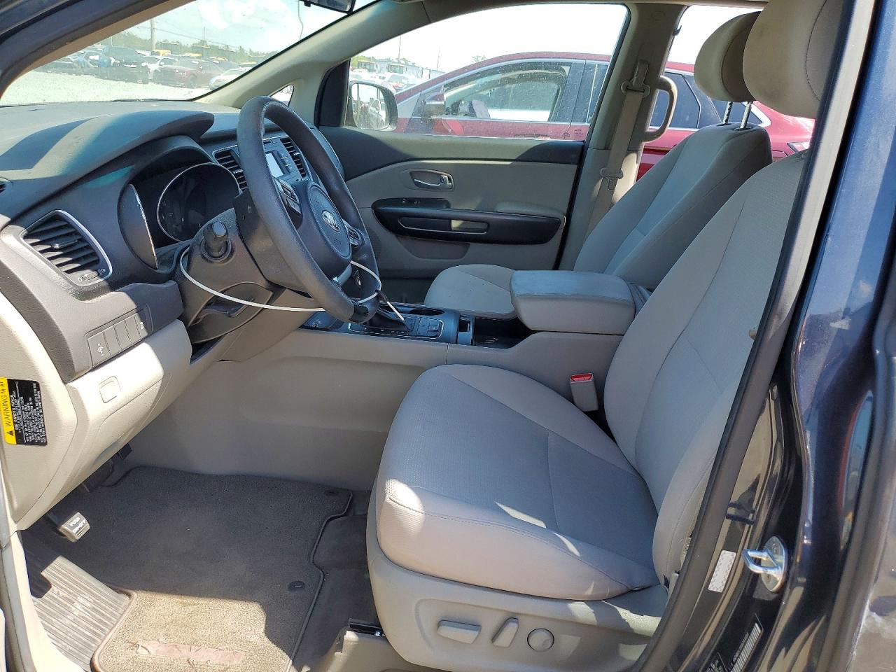 Kia Sedona Lx