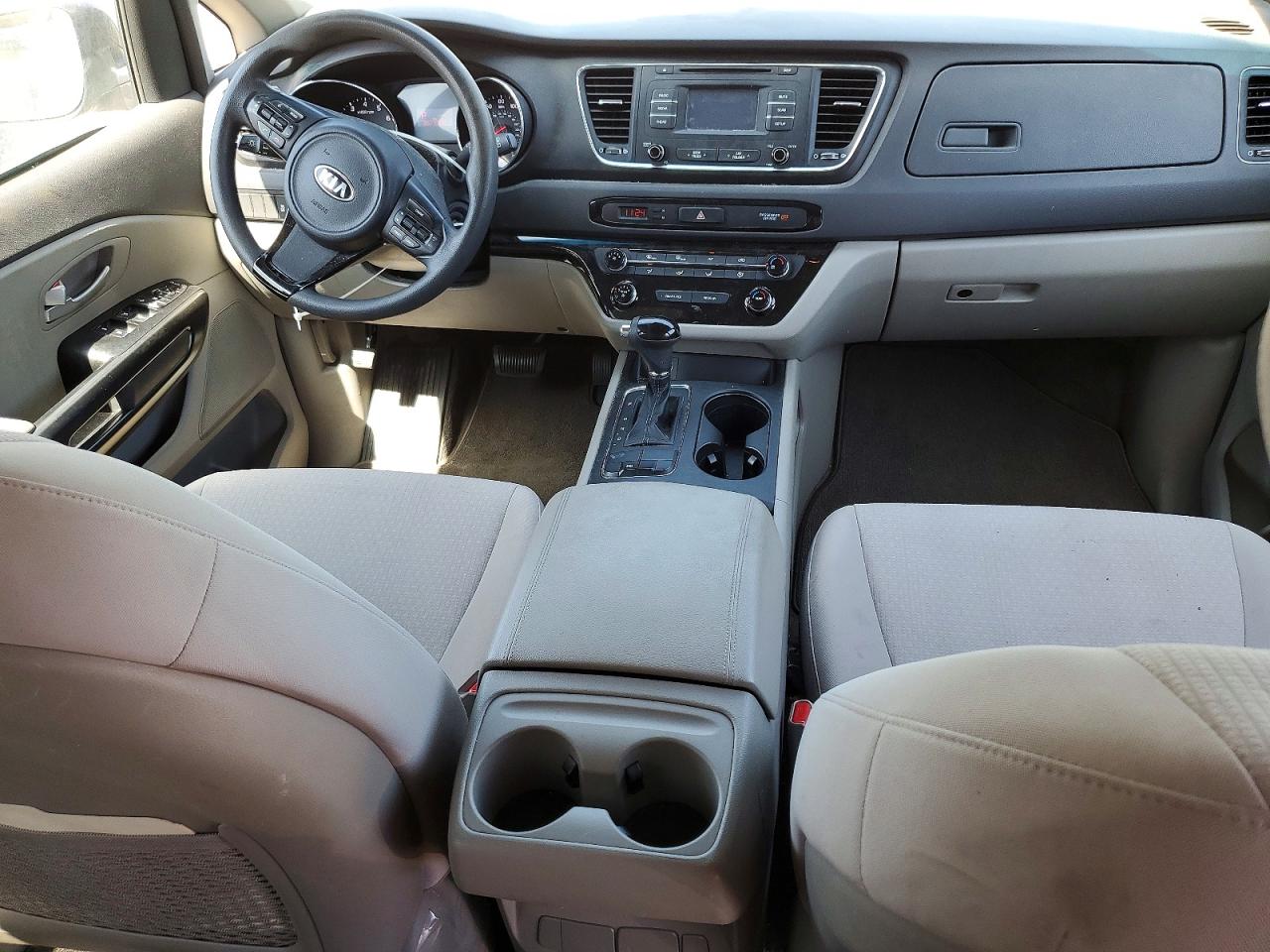 Kia Sedona Lx