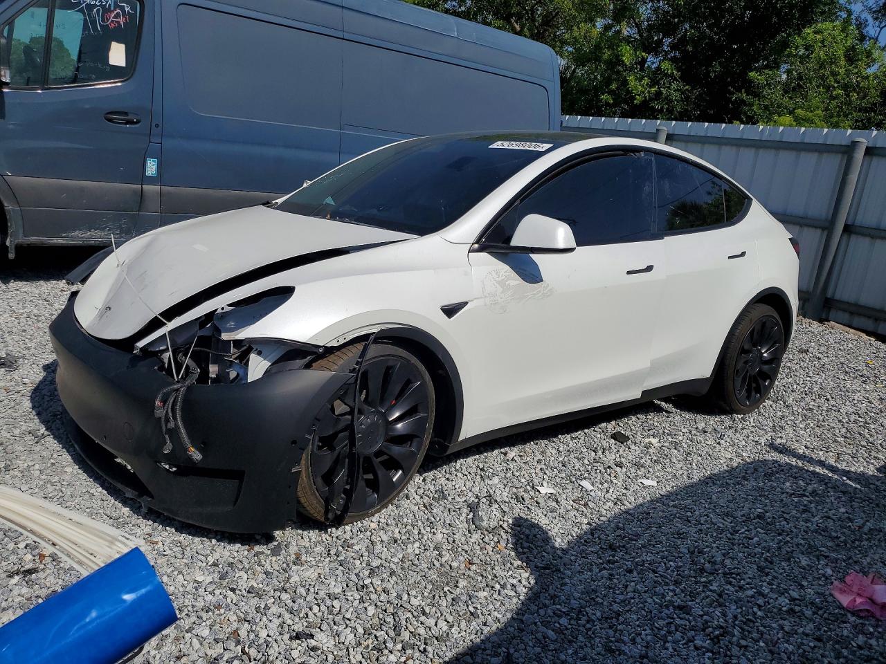 Salvage Tesla Model Y Image