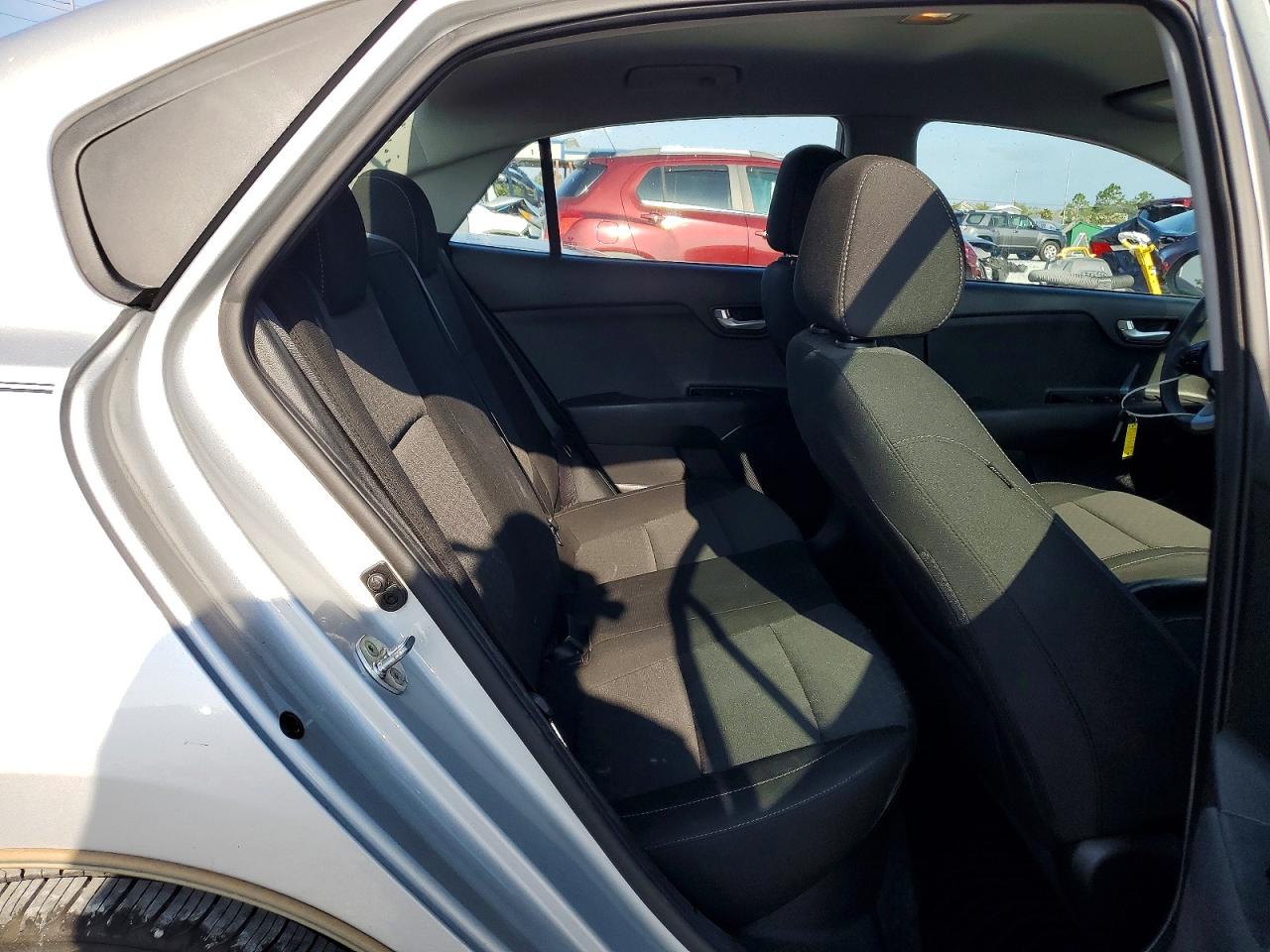 Kia Rio Lx
