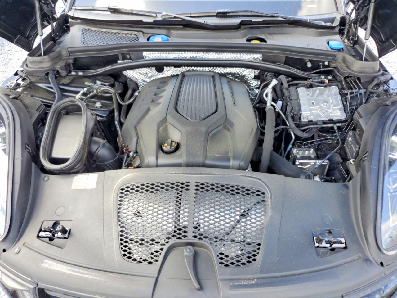 Porsche Macan Base