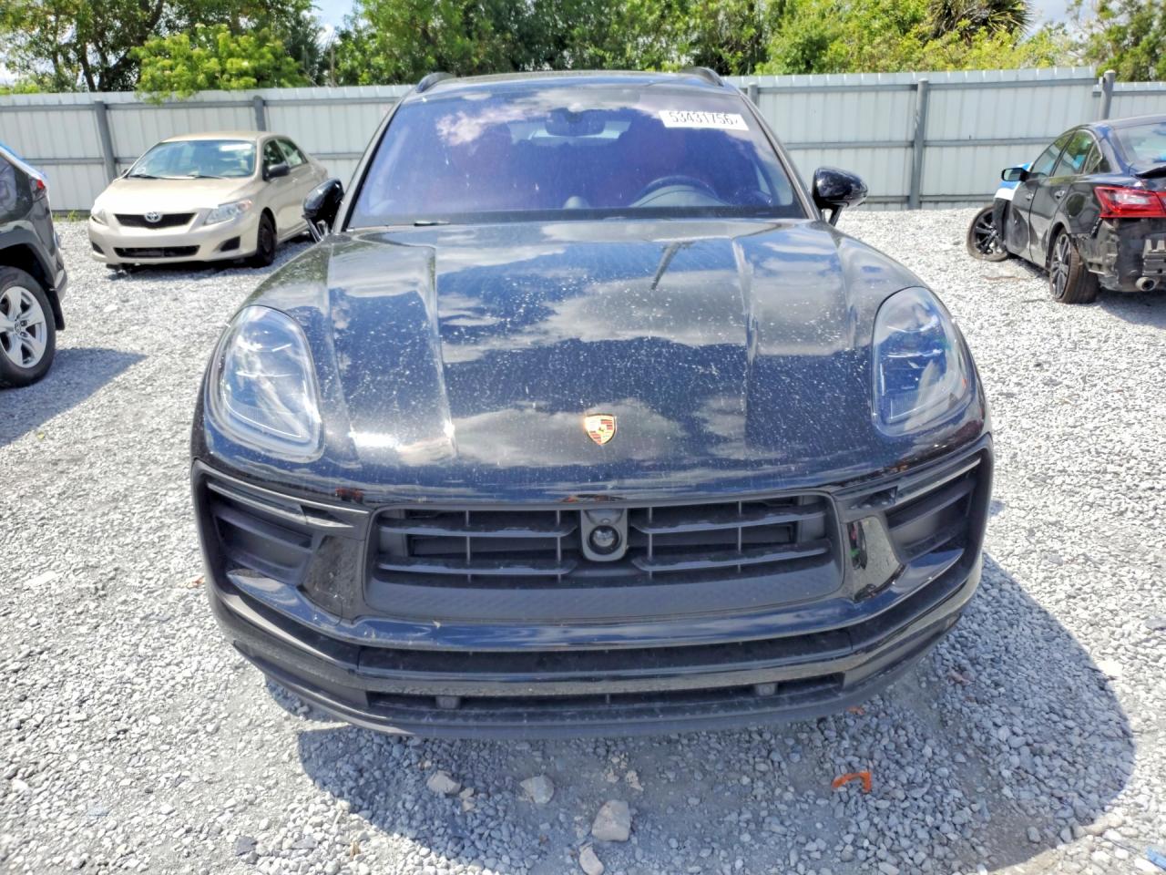 Porsche Macan Base
