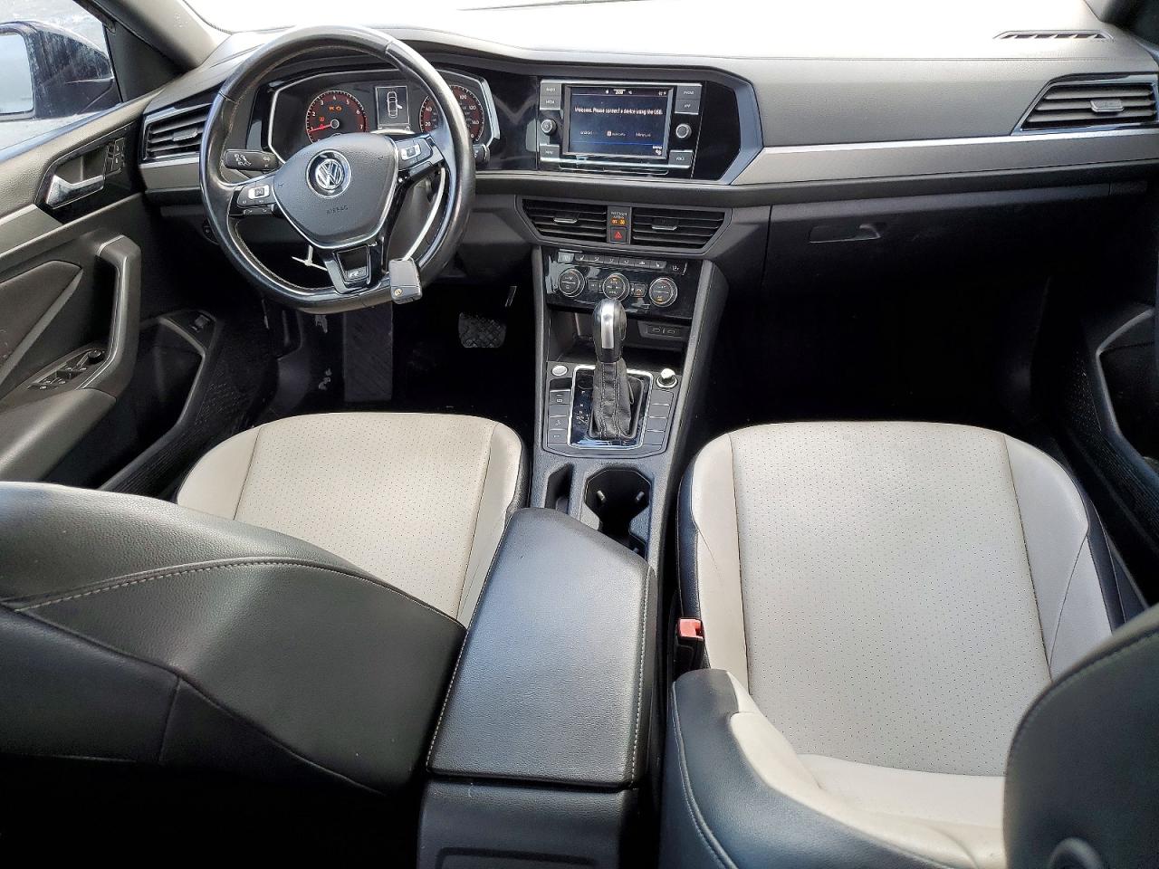 Volkswagen Jetta S