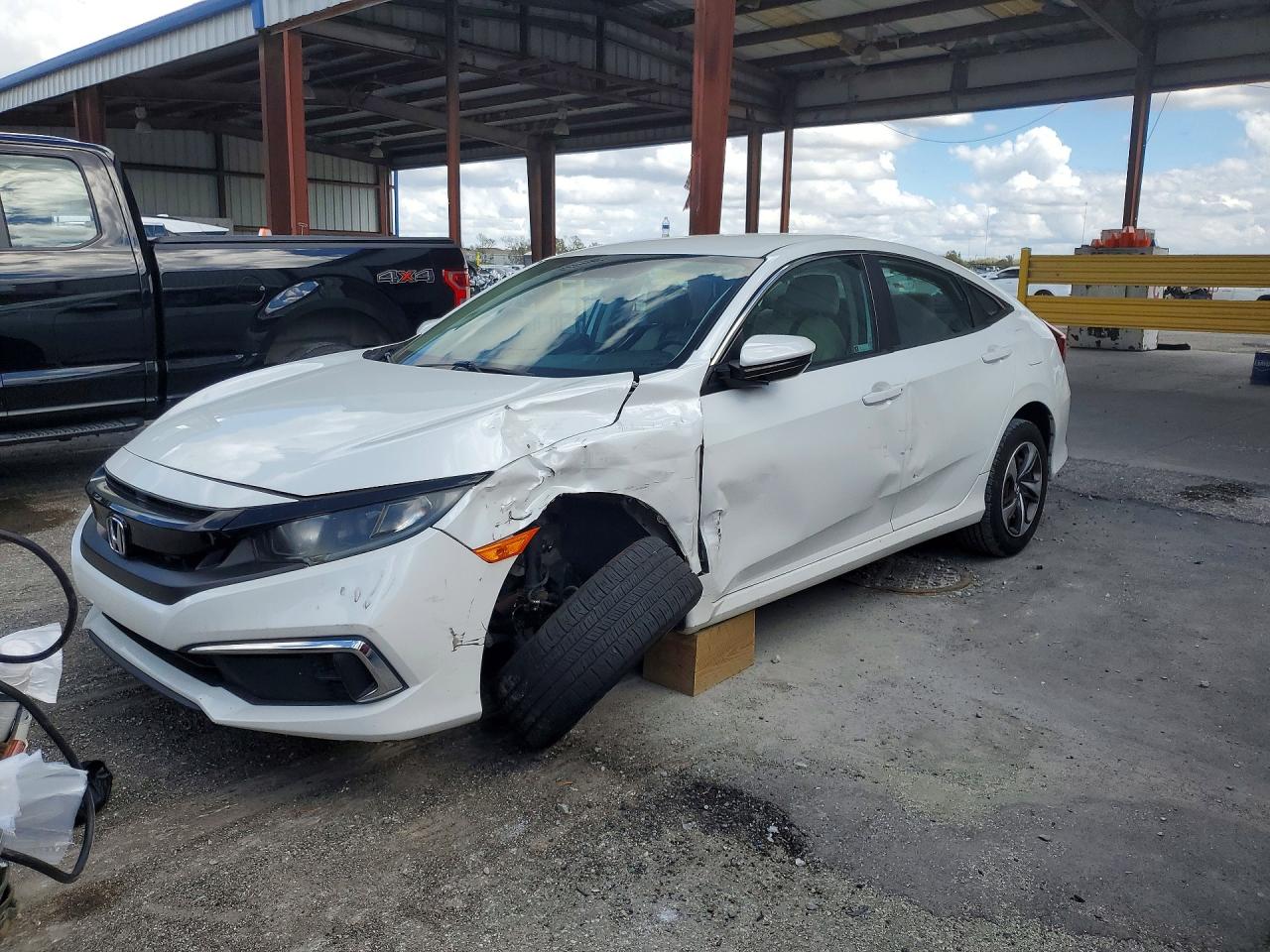 Salvage Honda Civic Image