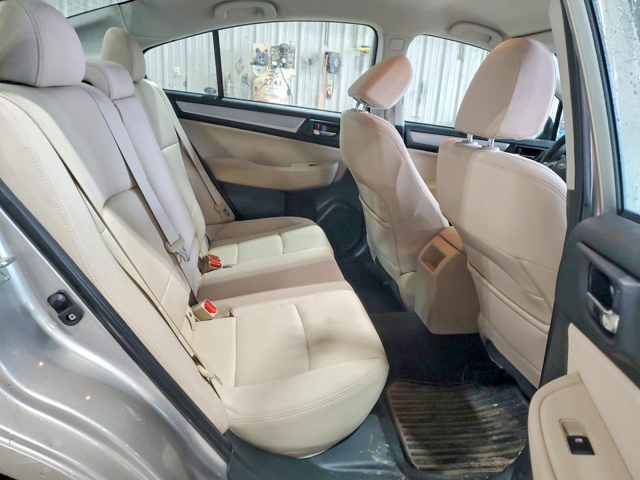 Subaru Legacy 2.5i Premium