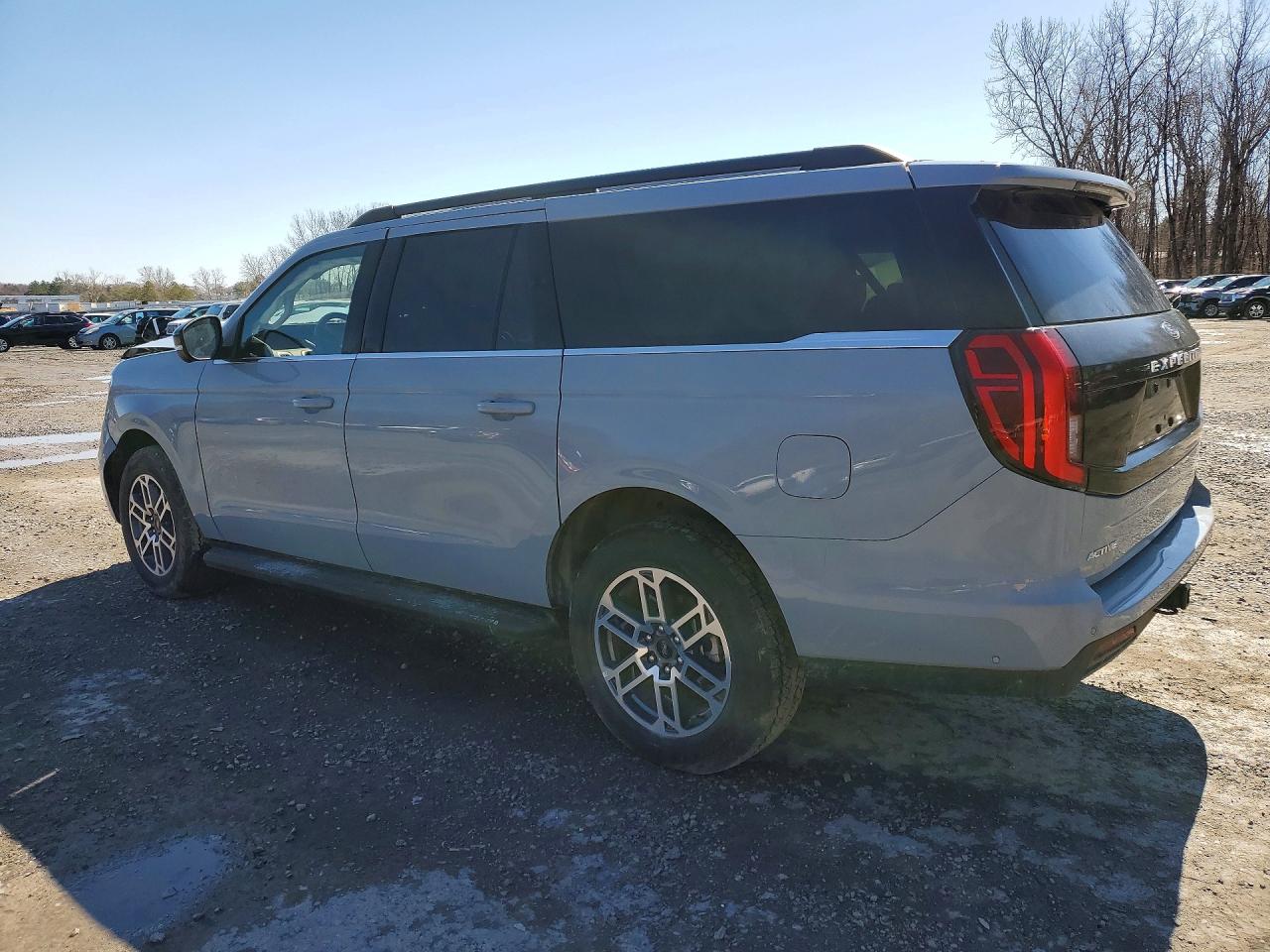 Ford Expedition Max Active