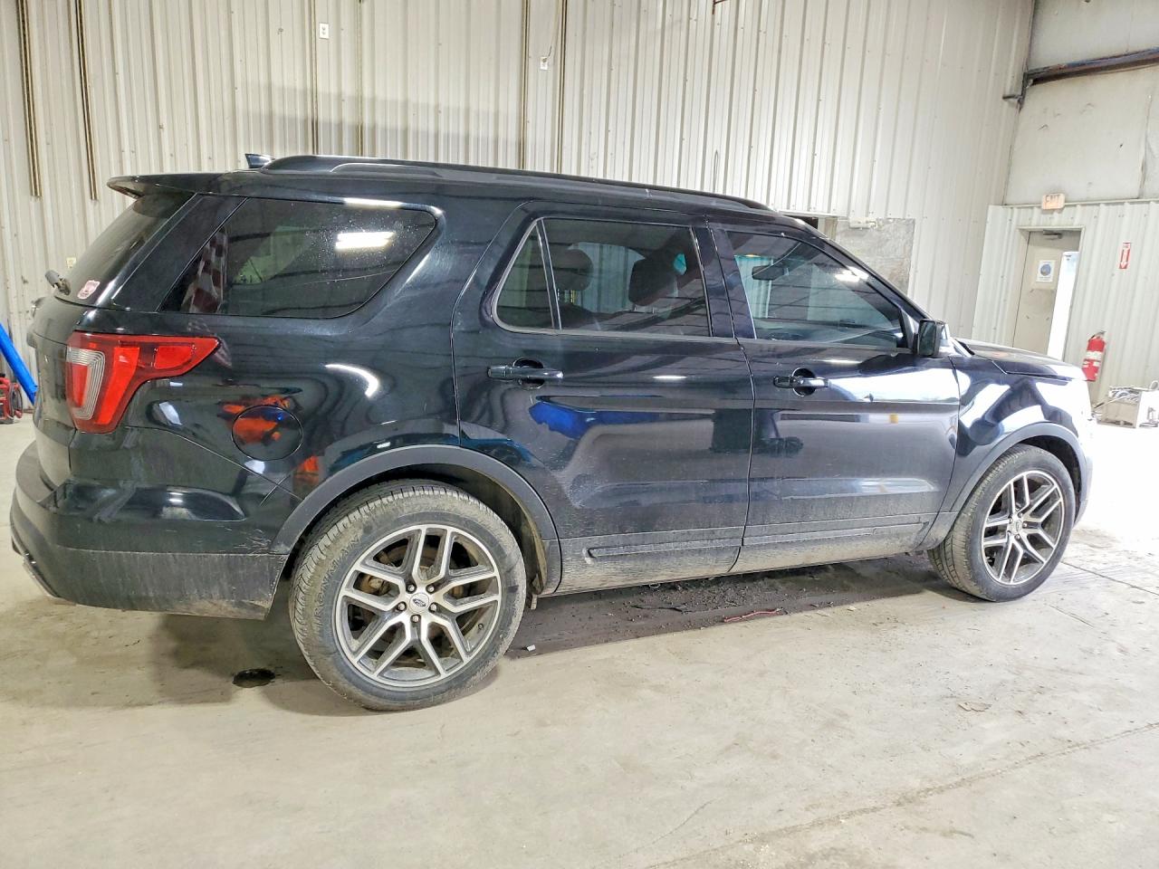 Ford Explorer Sport