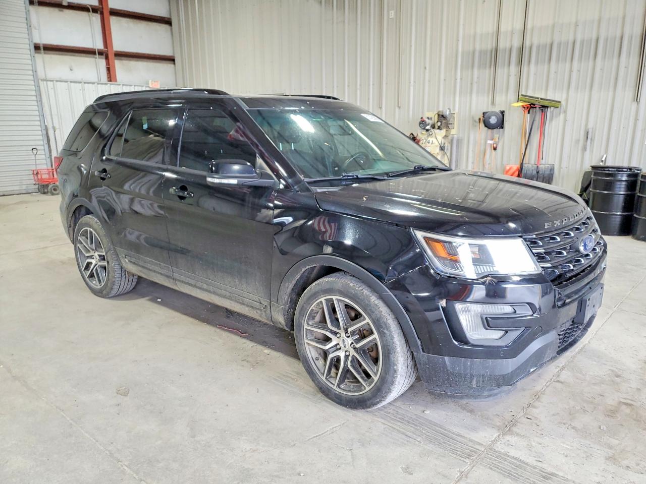 Ford Explorer Sport