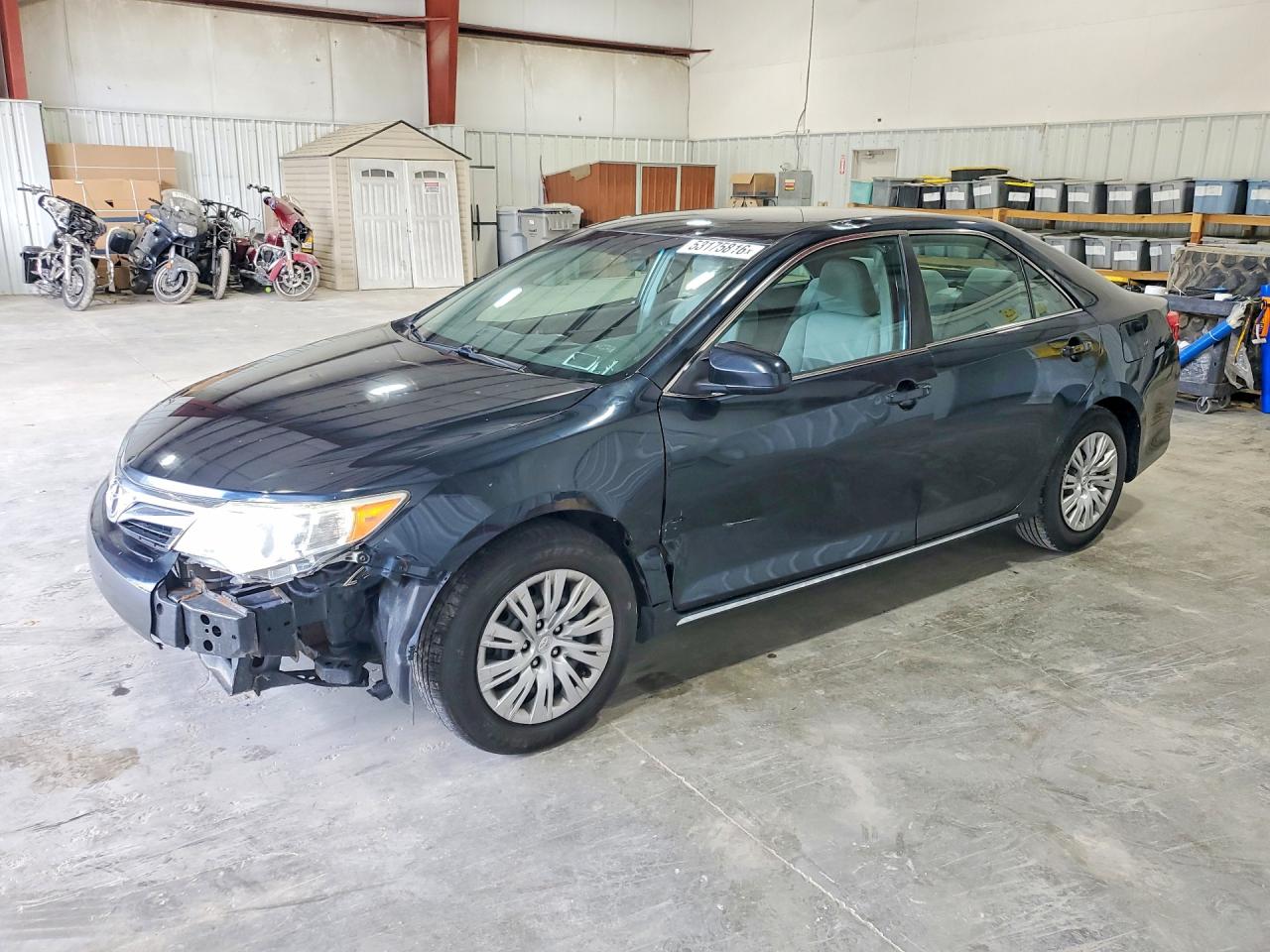 Salvage Toyota Camry Image
