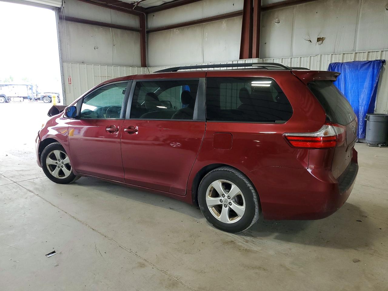 Toyota Sienna Le