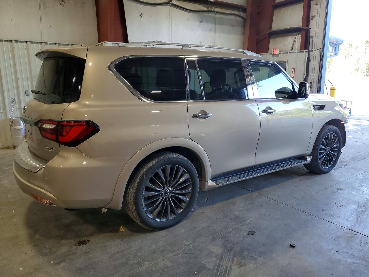 INFINITI Qx Premium Select