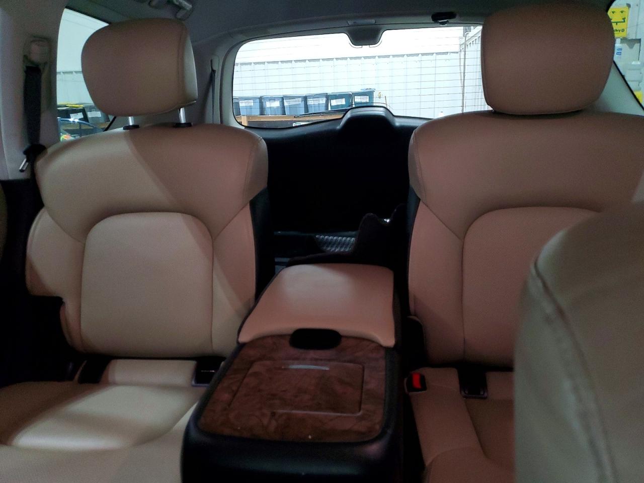 INFINITI Qx Premium Select