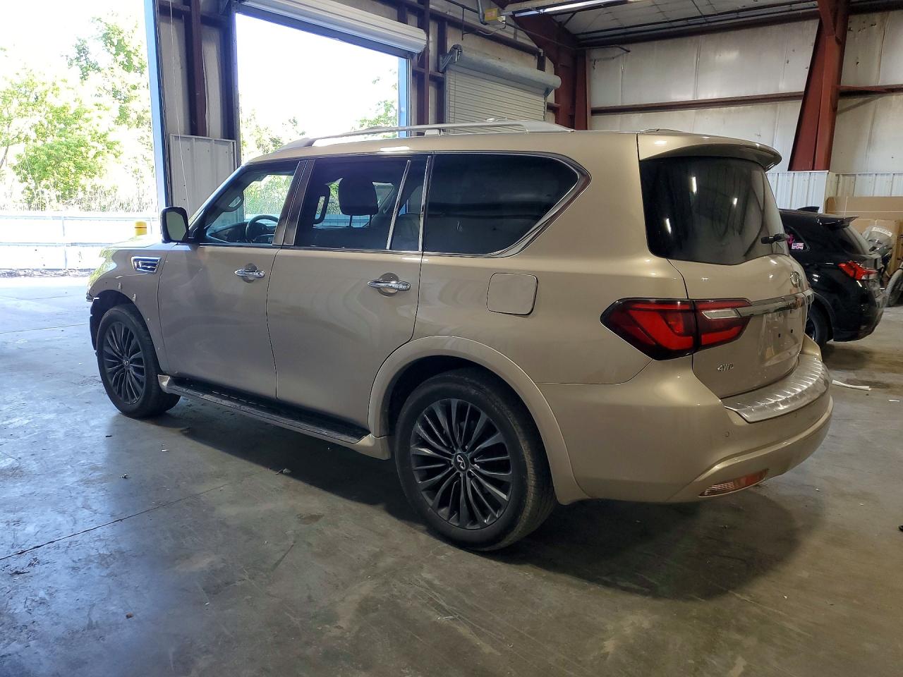 INFINITI Qx Premium Select