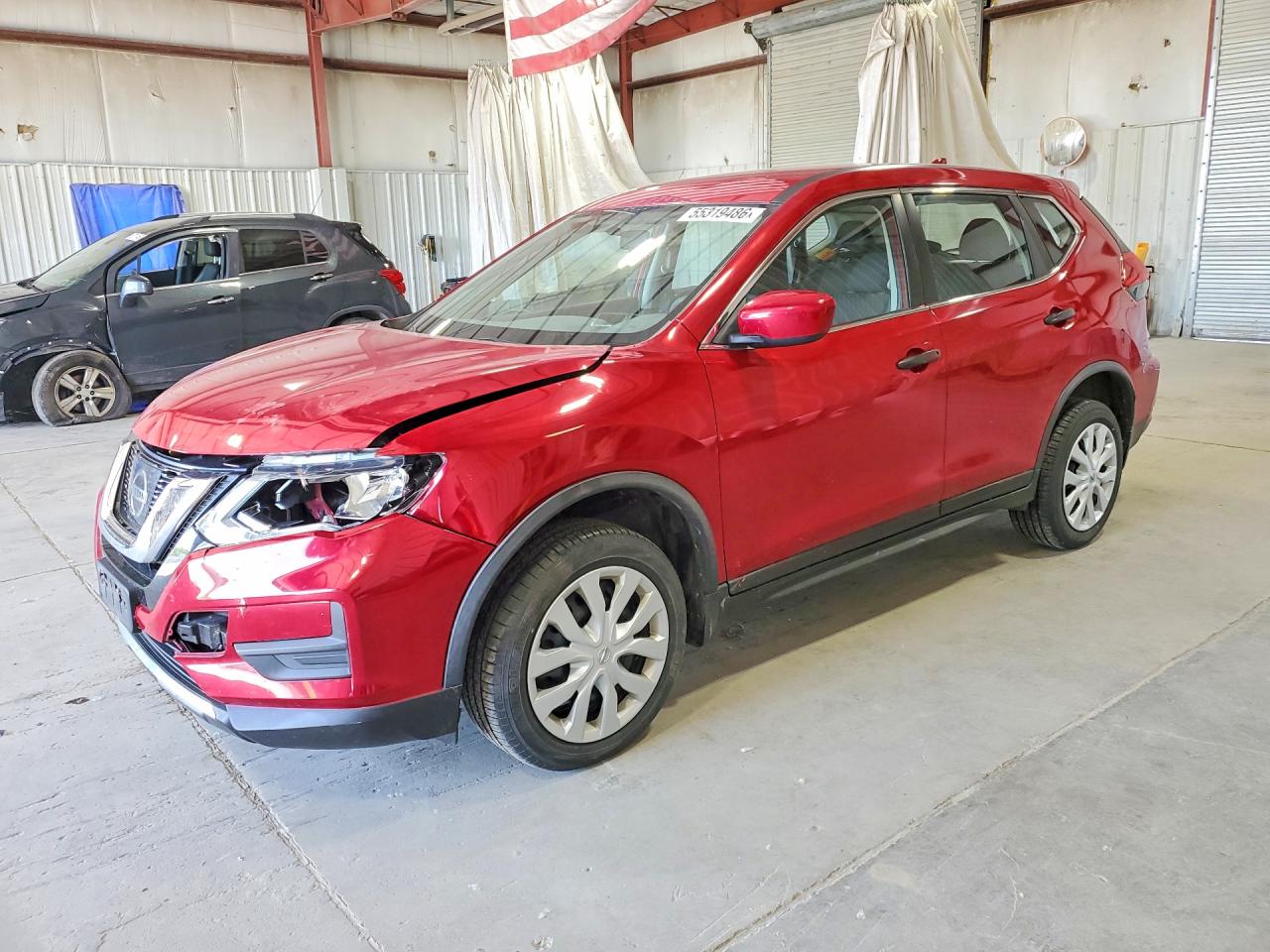 Salvage Nissan Rogue Image