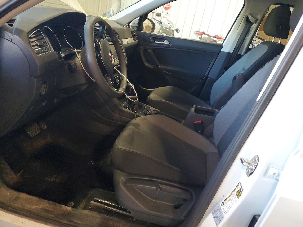 Volkswagen Tiguan S