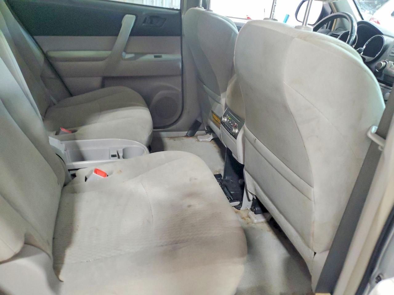 Toyota Highlander Base