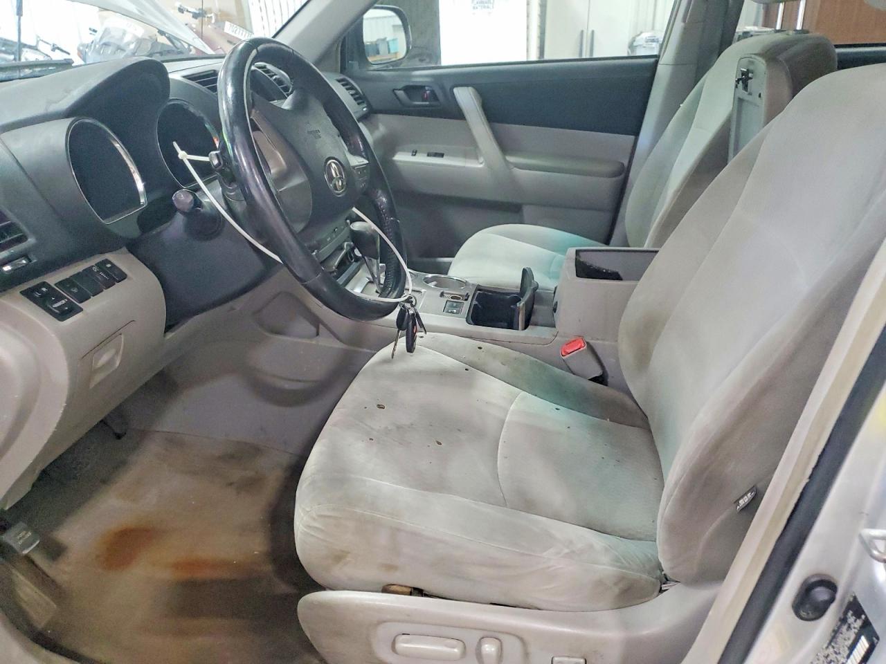 Toyota Highlander Base