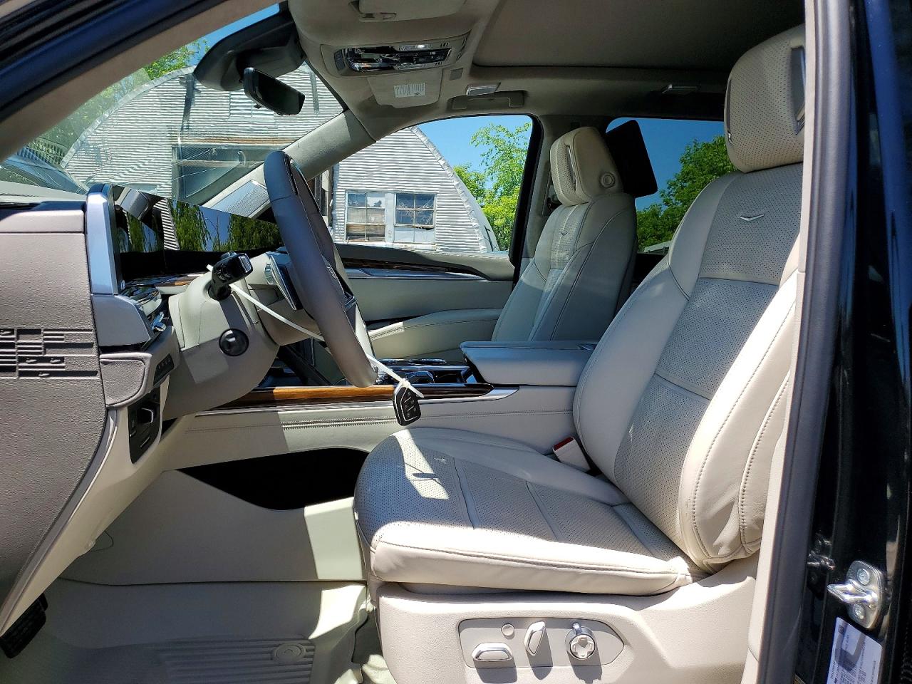 Cadillac Escalade Esv Platinum Luxury