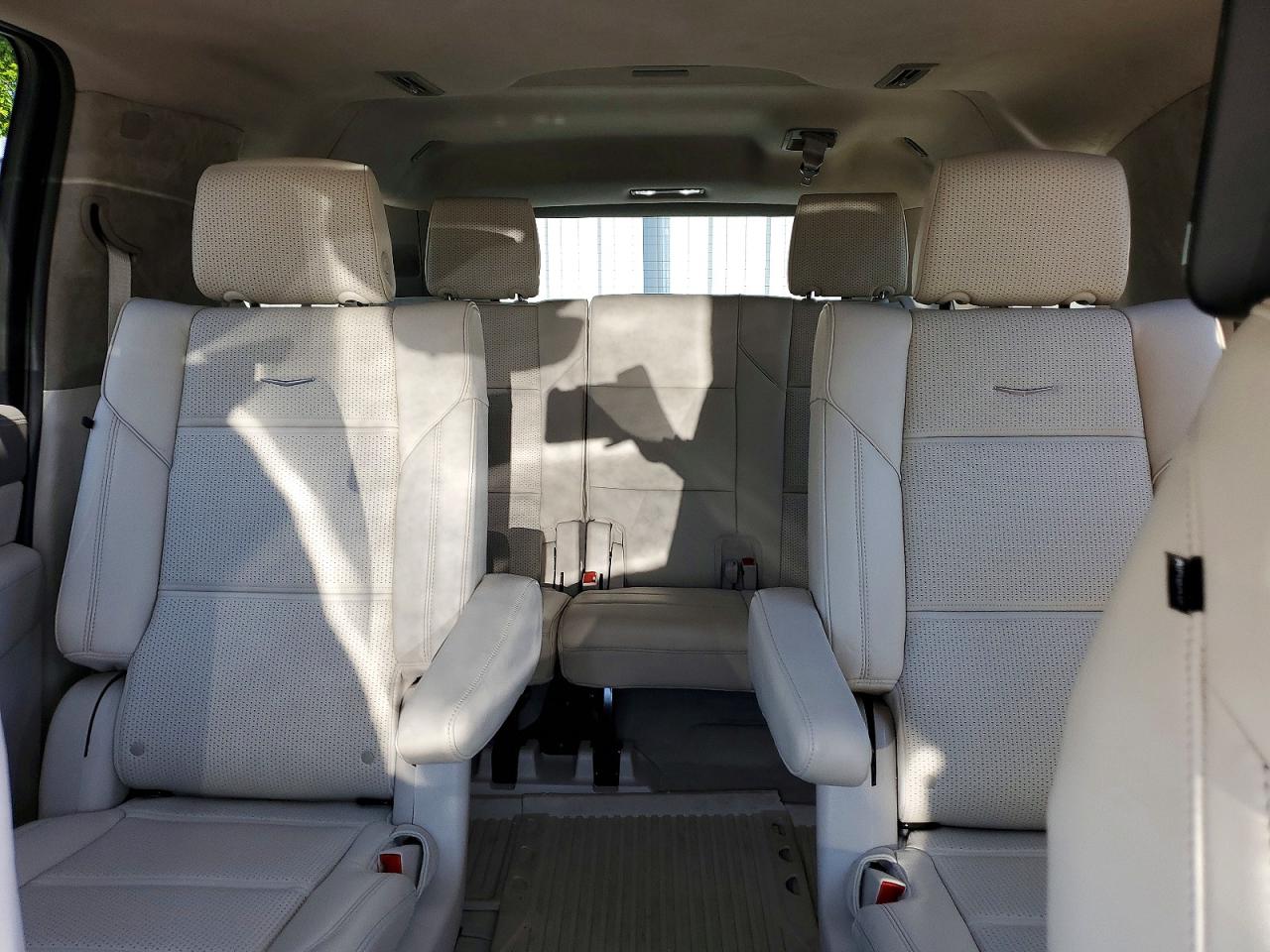 Cadillac Escalade Esv Platinum Luxury