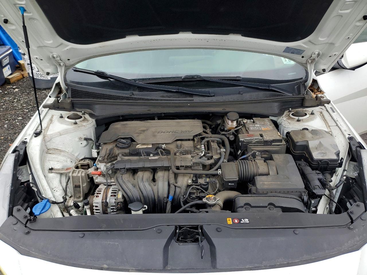 Hyundai ELANTRA Sel