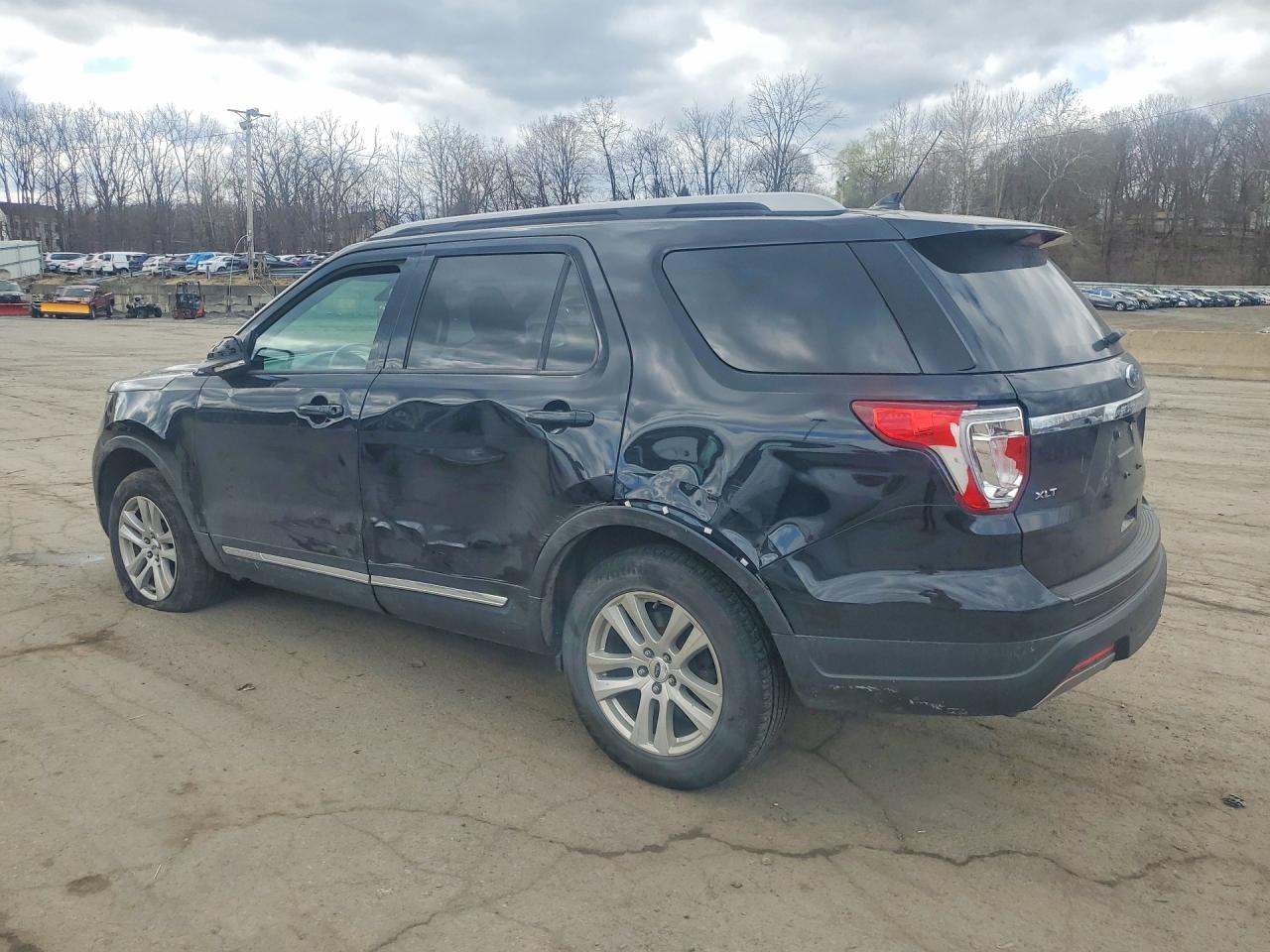 Ford Explorer Xlt