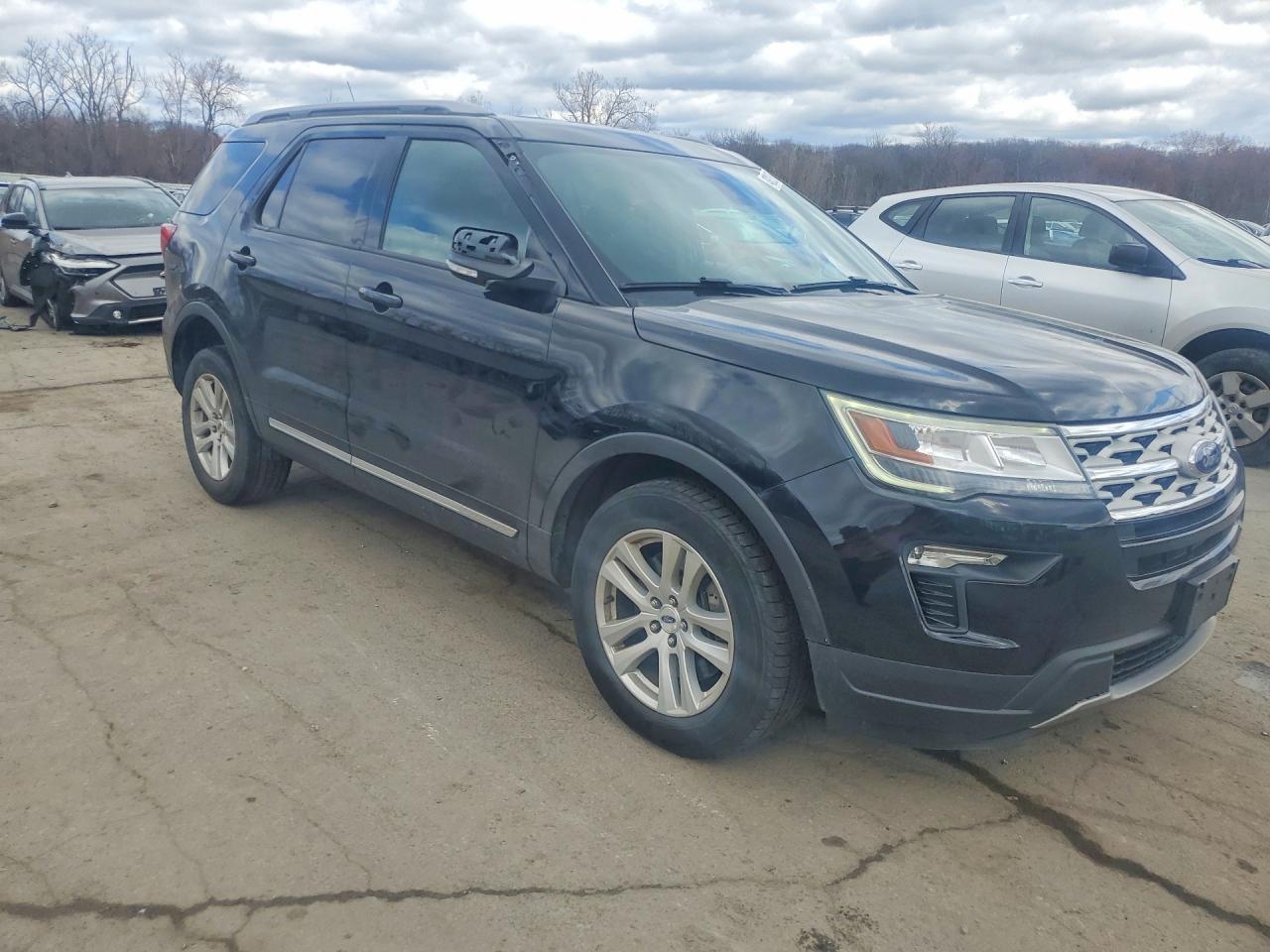 Ford Explorer Xlt