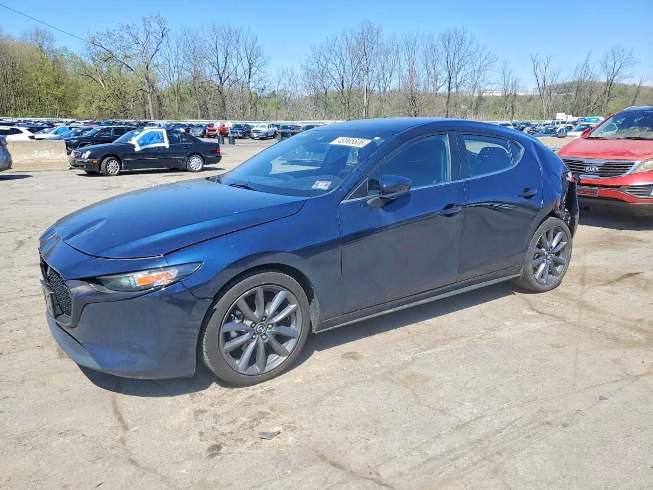 Salvage Mazda 3 Image