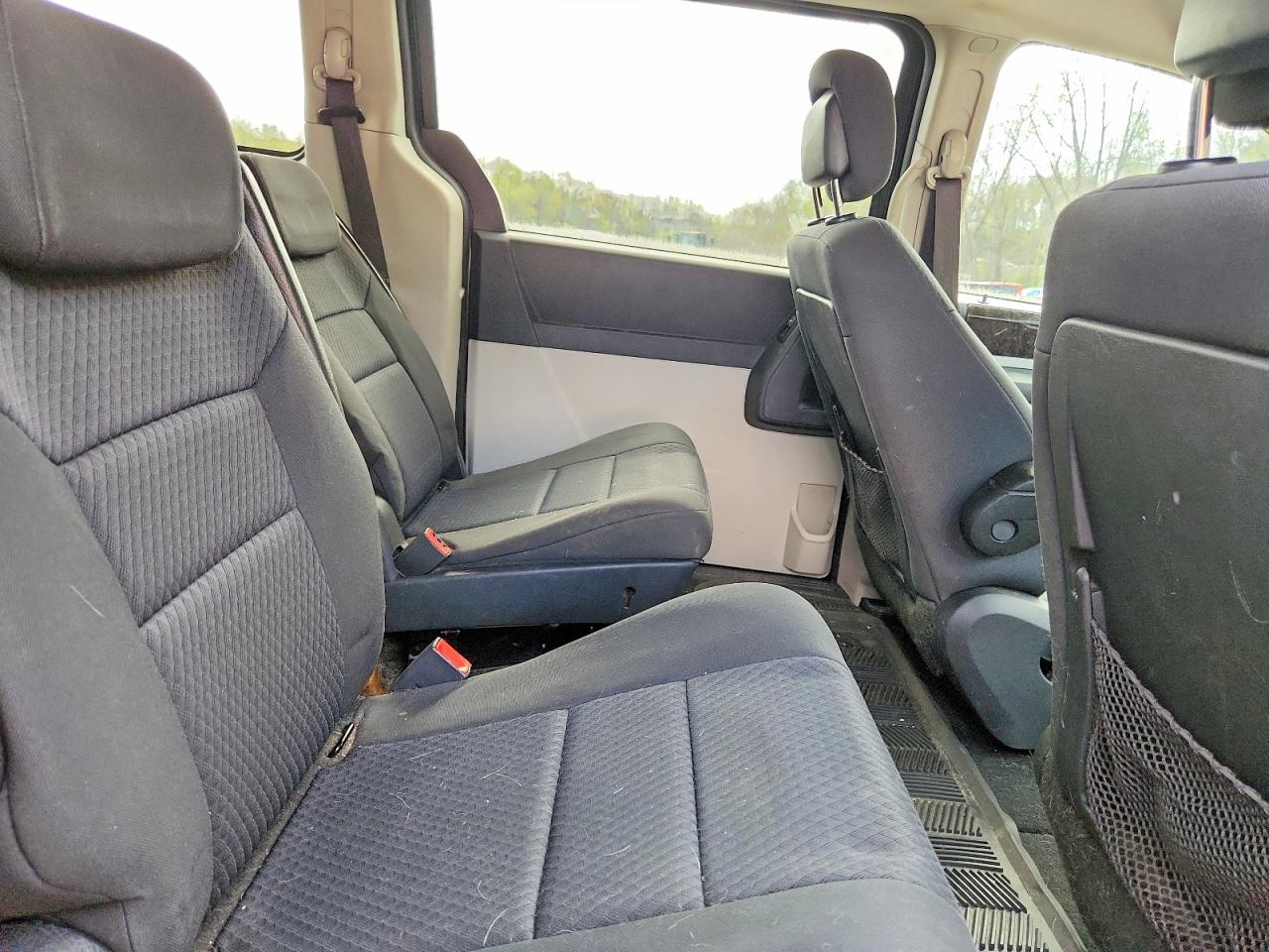 Dodge Caravan