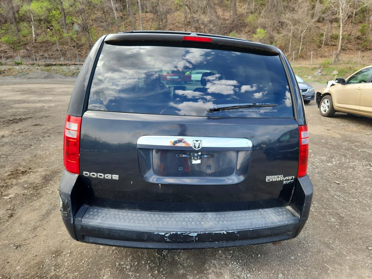 Dodge Caravan