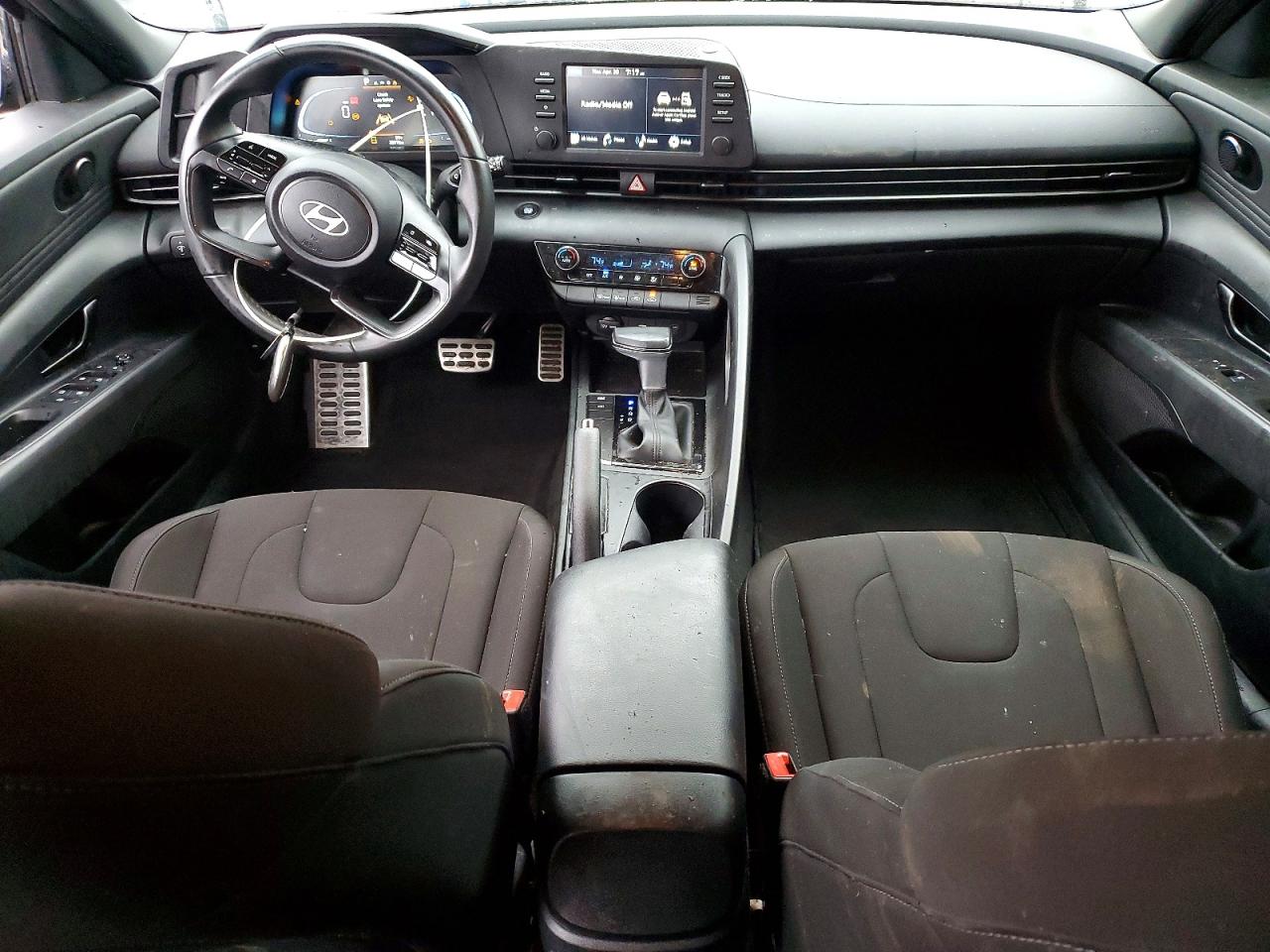 Hyundai ELANTRA Sel Sport