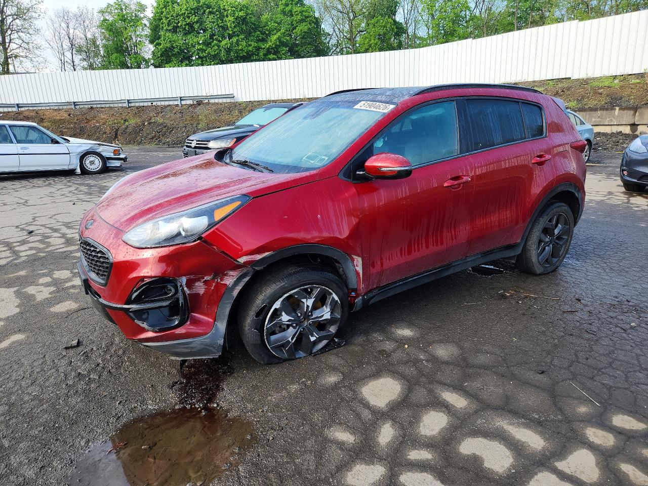 Salvage Kia Sportage Image