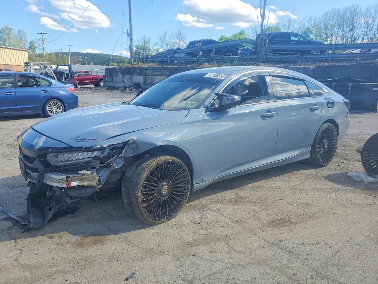 Salvage Honda Accord Image