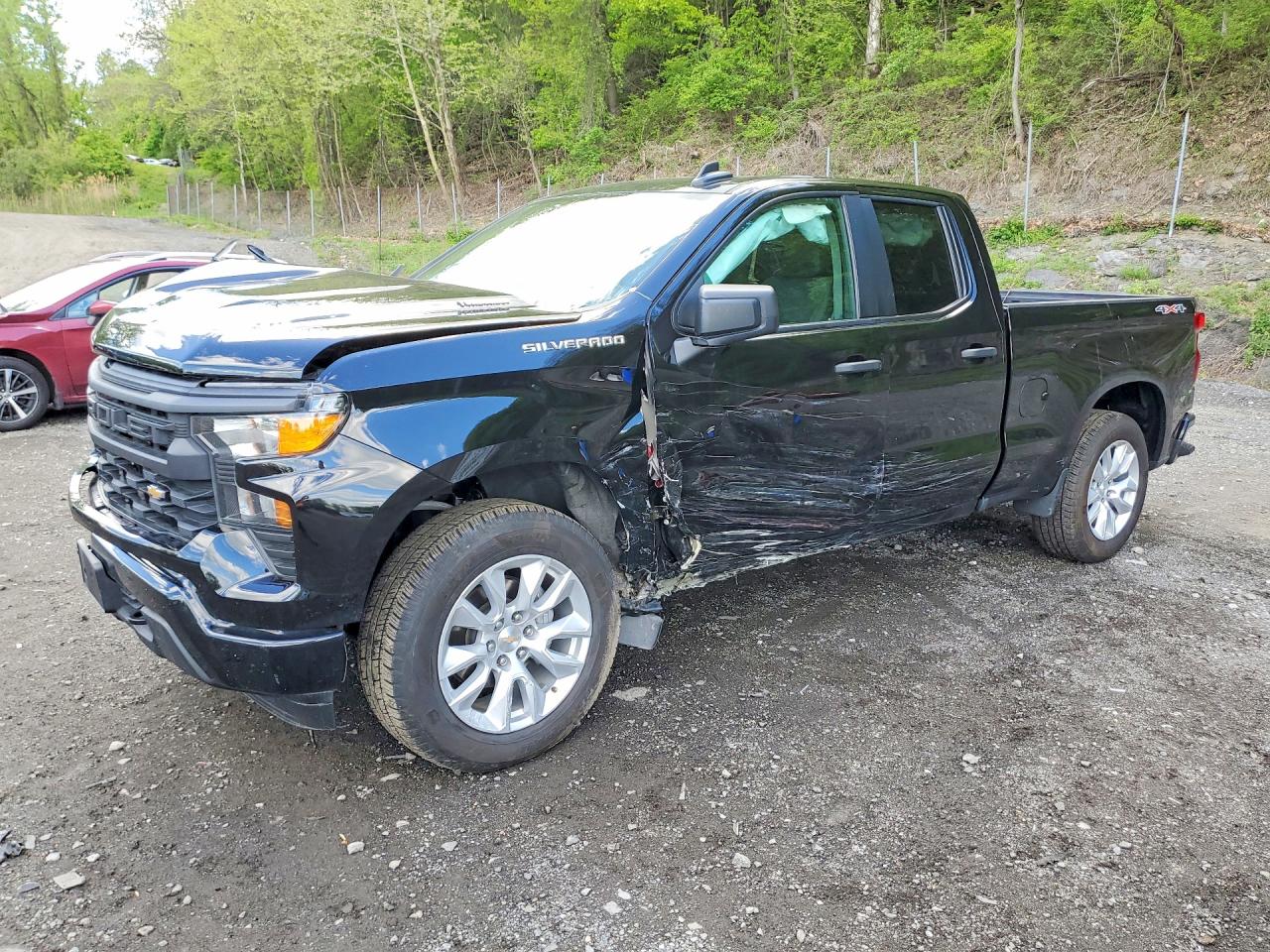Salvage Chevrolet Silverado Image