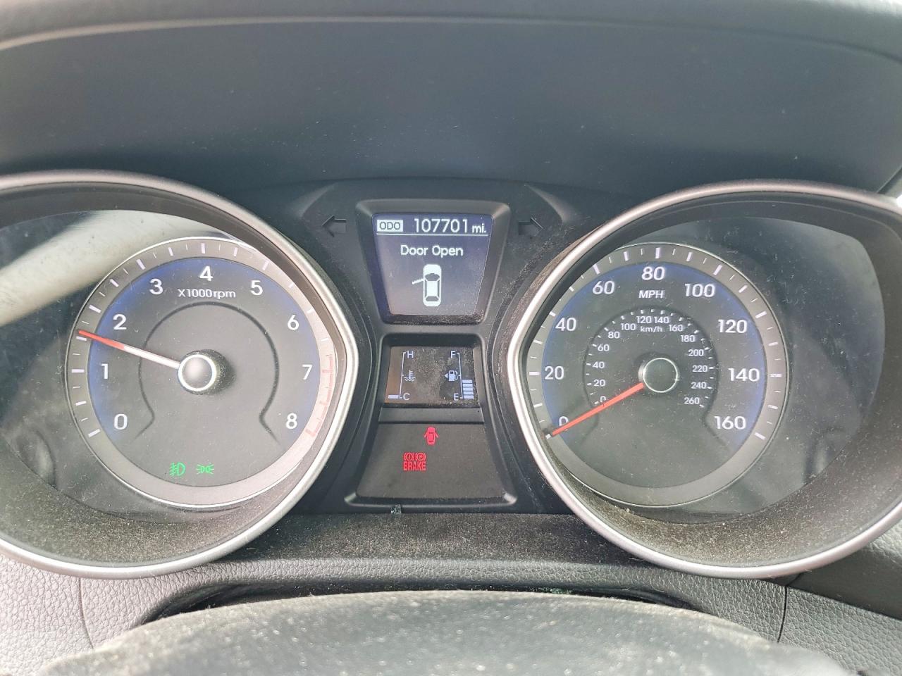Hyundai ELANTRA Base