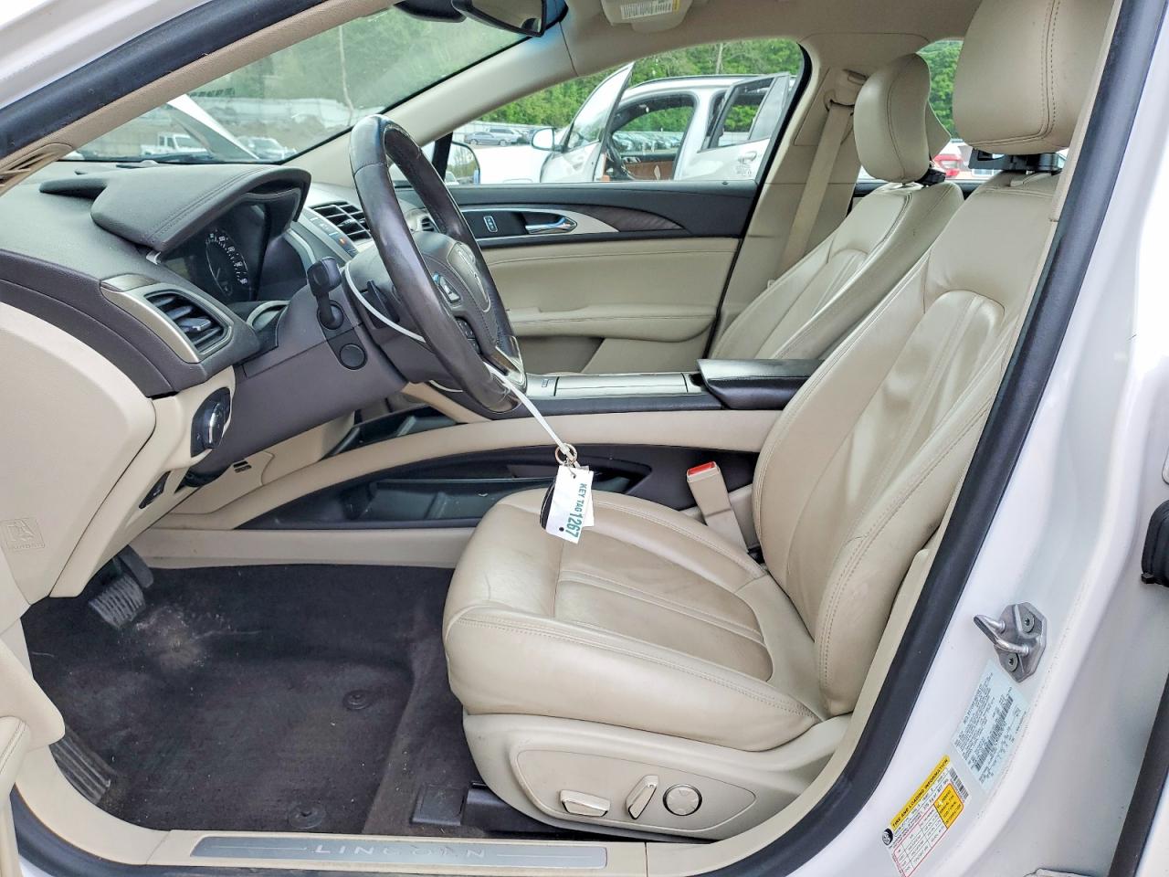 Lincoln MKZ Select