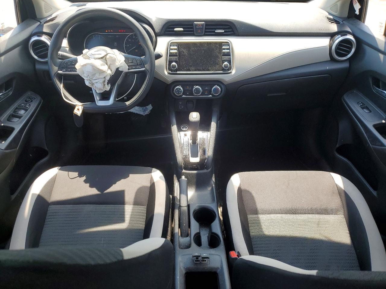 Nissan Versa Sv