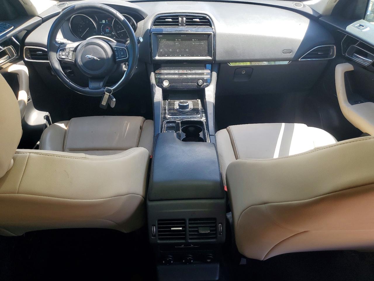 Jaguar F-PACE Premium