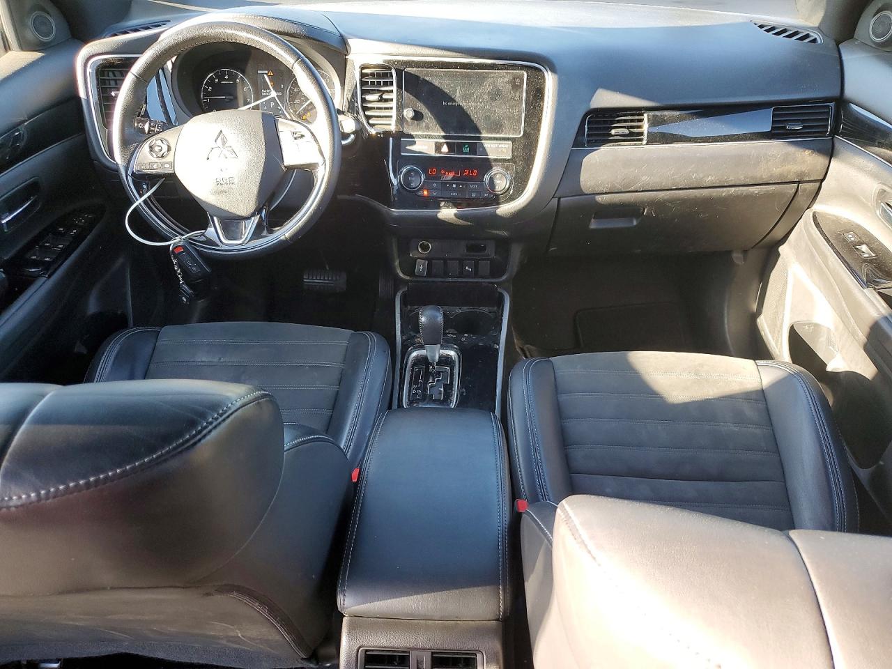 Mitsubishi Outlander Se